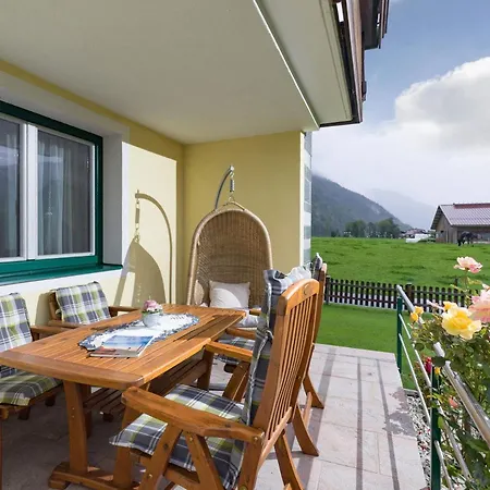 Haus Laimbauer شقة